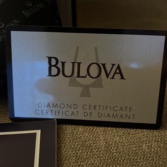 Bulova watch with diamonds - Picture 5 of 9